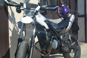 Yamaha wrx125 2012  Leggere bene la descrizione 