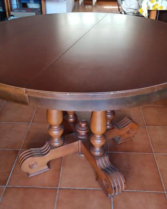 Tavolo rotondo estensibile in legno