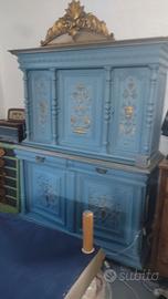 Credenza vintage,usato in chiesa per riporre ogget