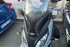 PIAGGIO MP3. 300 hpe 203