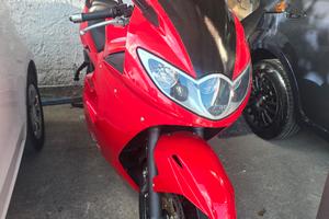 Triumph Sprint 1050ST