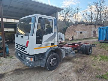 Camion Eurocargo Iveco 150E23