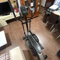 Ellittica elettronica con programmi vari