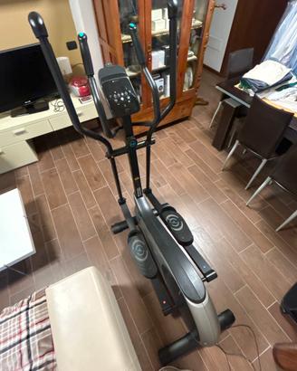 Ellittica elettronica con programmi vari
