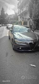 alfa giulia 