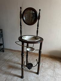 Antico lavabo da camera vintage