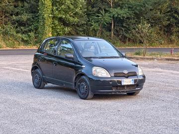 Toyota Yaris 1.0i 16V cat 5 porte Sol CV-65 GPL E3