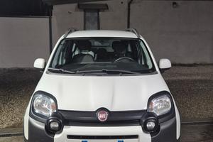 Panda cross 1.3 , 95 CV euro 6 diesel.