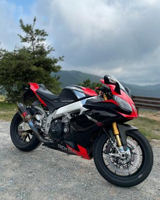 Aprilia RSV4 Factory APRC MY'11