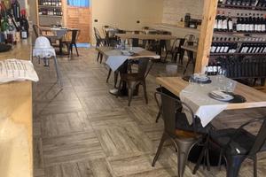 Attività di braceria con attrezzatura completa