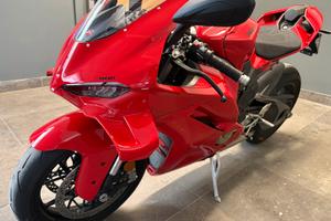 Ducati Panigale V4 2025