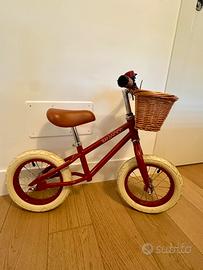 Bicicletta Banwood senza pedali First Go rossa
