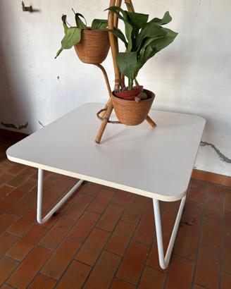Tavolino laminato per interni o esterni