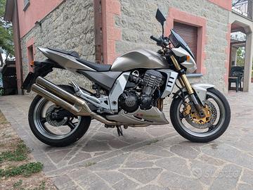 Kawasaki Z1000