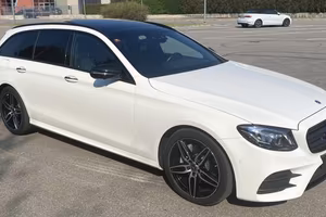 Mercedes E220d Premium Plus