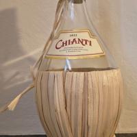 fiaschetta da vino da tavola impagliata