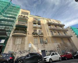 3 LOCALI A NAPOLI