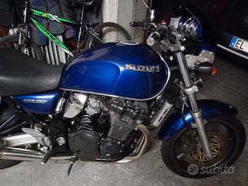 Suzuki 750 