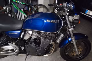 Suzuki 750 