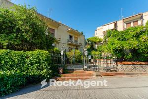 APPARTAMENTO 5 VANI IN RESIDENCE + GARAGE