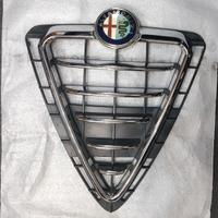 Alfa Romeo Giulietta - Scudo anteriore ORIGINALE
