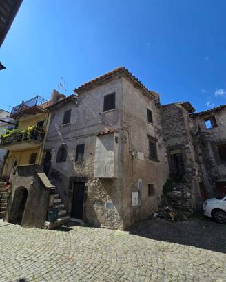 Appartamento di 120 m² con 4 locali a Vicovaro