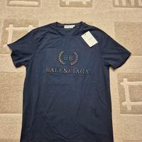 t-shirt balenciaga taglia L