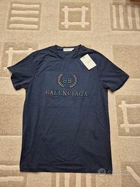 t-shirt balenciaga taglia L
