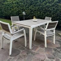 Set da giardino tavolo e sedie Harmony di Keter