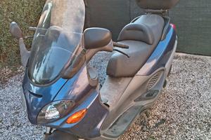 piaggio X9 