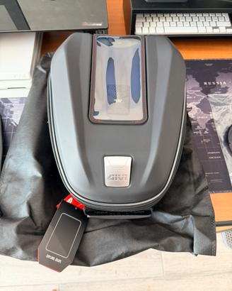 Borsa serbatoio GIVI ST612 Sport-T Tanklock 15 lt