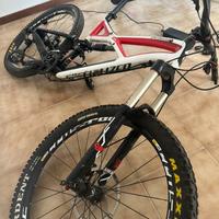 Specialized full  tg L biammortizzata ruote da 26’