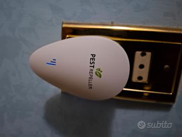 Repellente a ultrasuoni contro zanzare