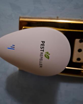 Repellente a ultrasuoni contro zanzare