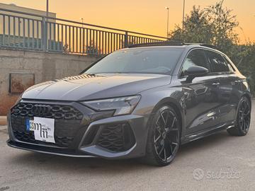 Audi A3 RS 3 SPB TFSI quattro S tronic Tetto R19 i