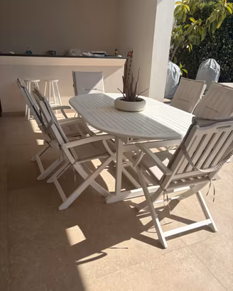Tavolo e 6 sedie in legno Outdoor