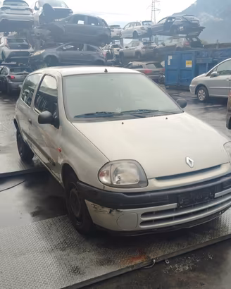 RENAULT CLIO 1.2 B 2001 D7FG7  PER RICAMBI