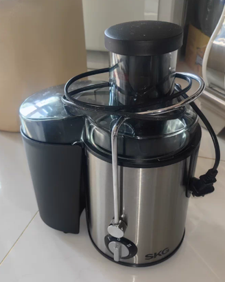 Presse da succo per uso domestico05