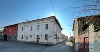 Immobile in asta di 289 m² con più di 5 locali e b