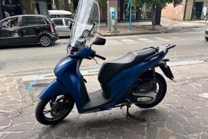 Honda SH 125 ABS usato con bauletto + antifurto
