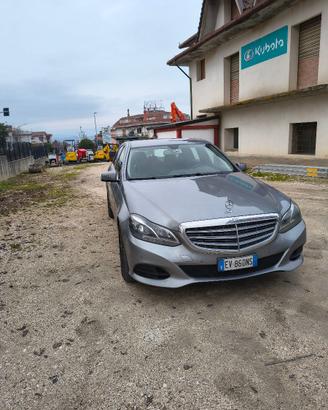MERCEDES E220 DIESEL
