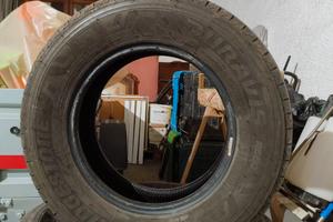 Bridgestone 215 70 r15 nuove