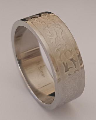 Anello Uomo con incisione tribale 