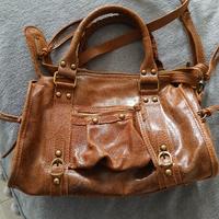 borsa marrone  balenciaga simile 