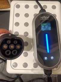 carica batteria auto elettrica
