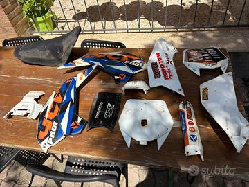 Plastiche Pit bike 125