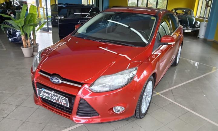 Ford Focus 2.0 TDCi 115 CV cambio automatico full