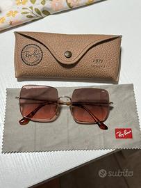 Occhiali da sole Ray-Ban modello 1971 Square.