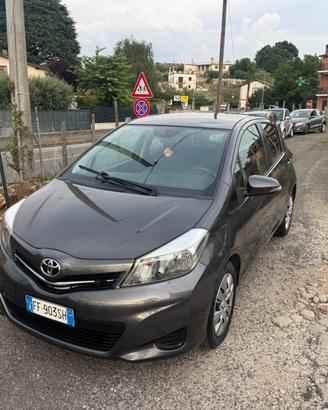 Toyota Yaris 1.4 D-4D 5 porte Lounge NEOPATENTATI