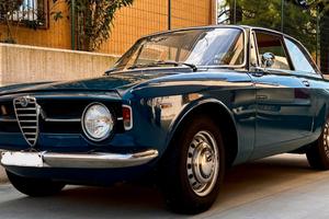 Alfa Romeo Giulia GT 1300 Junior